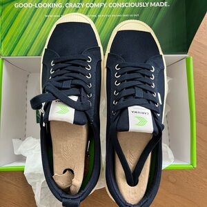 MOVING SALE!  Cariuma Navy Canvas Sneakers - Unisex